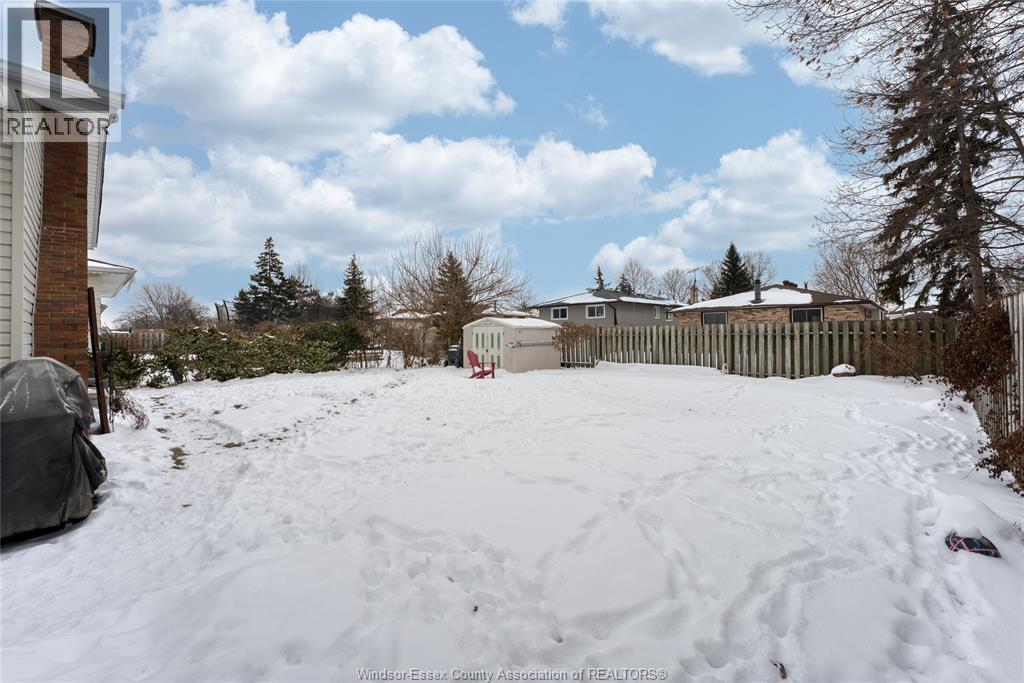 9485 Ridge, Windsor, Ontario  N8R 1G5 - Photo 33 - 26003449
