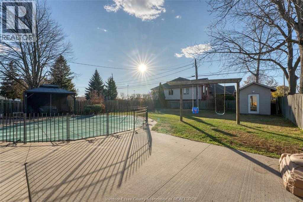 111 Danforth, Leamington, Ontario  N8H 2R1 - Photo 36 - 26003425