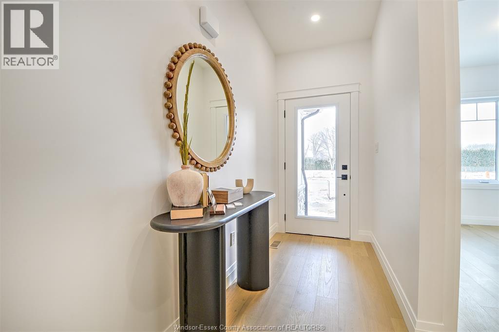 19 Mulberry Court, Amherstburg, Ontario  N9V 1N3 - Photo 2 - 26003487