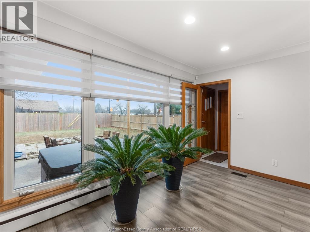 14 Lorne Avenue, Leamington, Ontario  N8H 2H7 - Photo 12 - 26003489