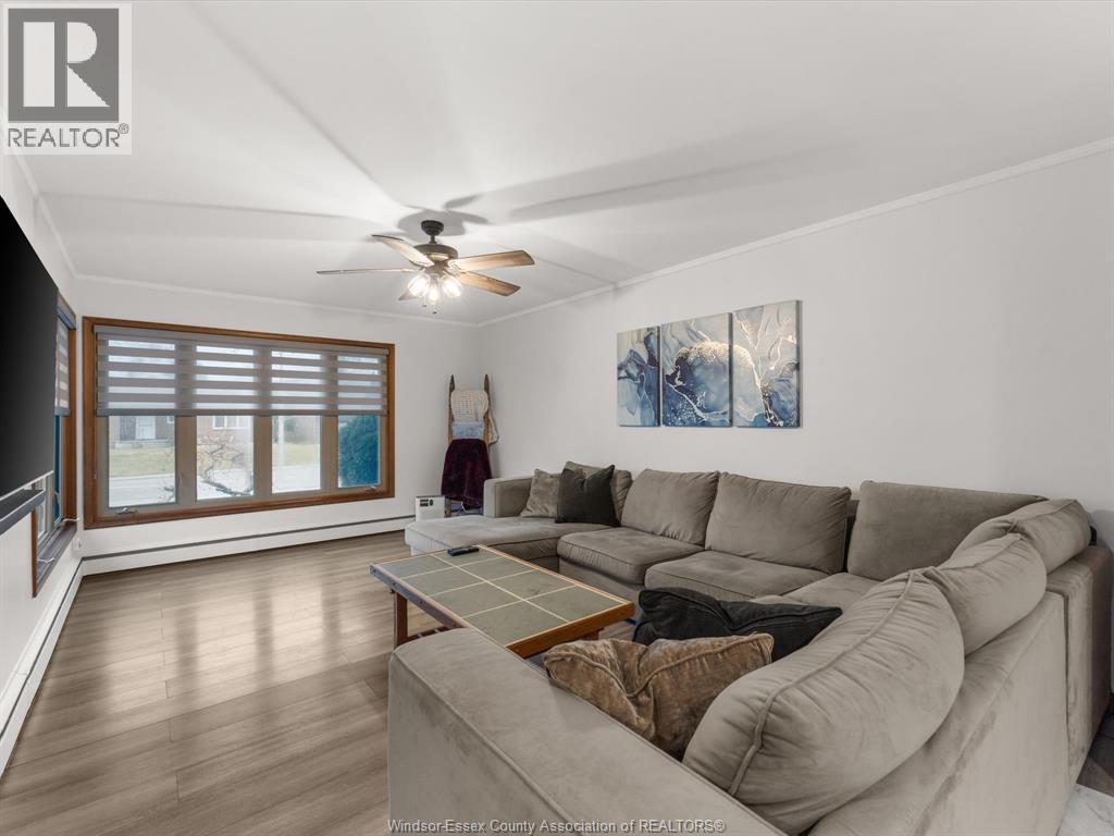 14 Lorne Avenue, Leamington, Ontario  N8H 2H7 - Photo 4 - 26003489