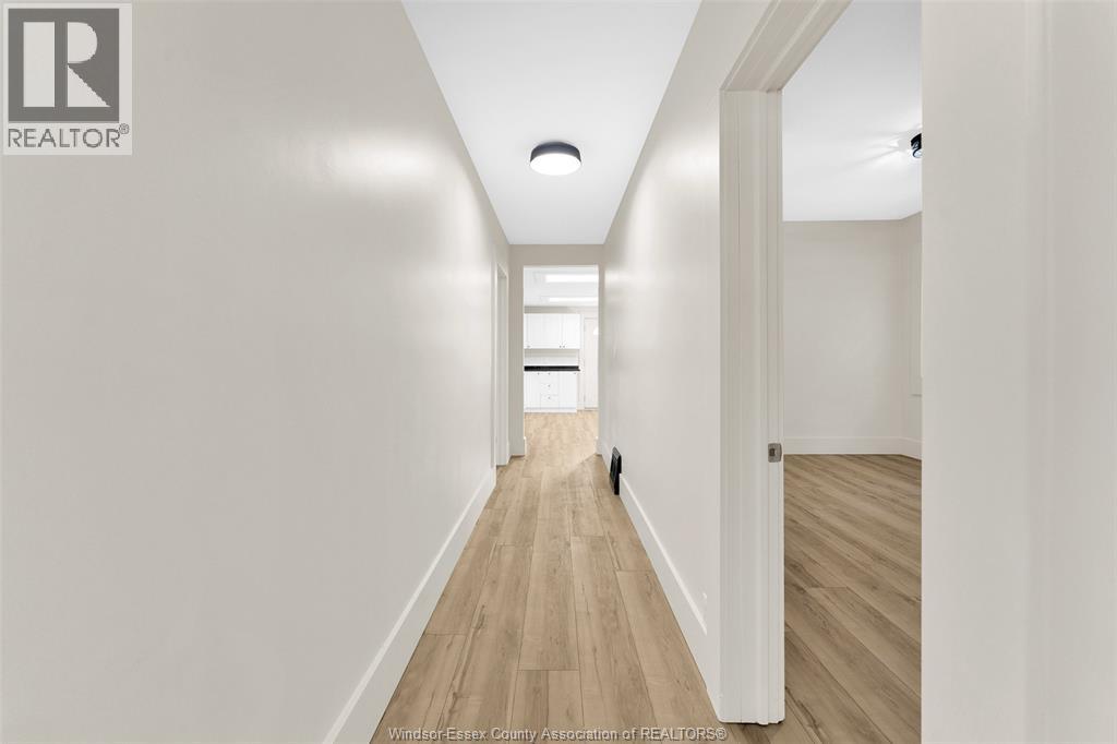 785 Hall #main, Windsor, Ontario  N9A 2L9 - Photo 7 - 26003567