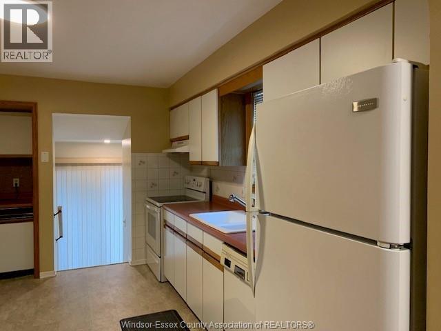 3132 Dominion, Windsor, Ontario  N9E 2N4 - Photo 7 - 26003601