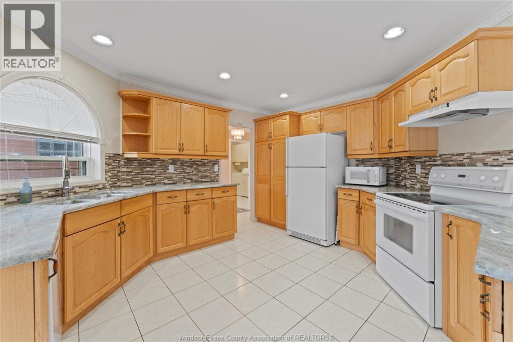 1712 Lesperance, Tecumseh, Ontario  N8N 1Y3 - Photo 12 - 26003629