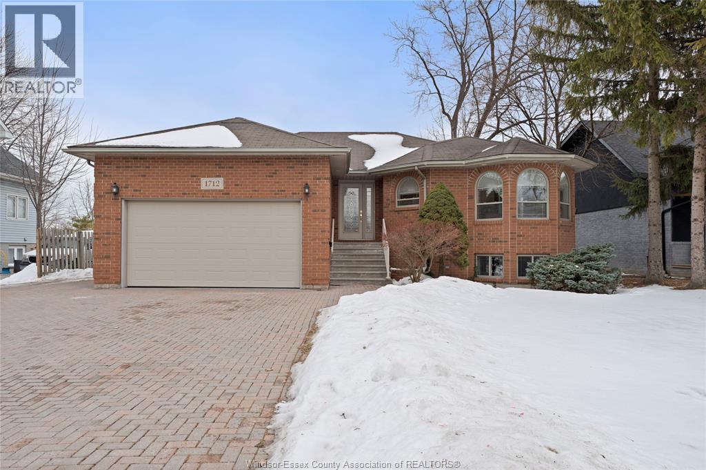 1712 Lesperance, Tecumseh, Ontario  N8N 1Y3 - Photo 2 - 26003629