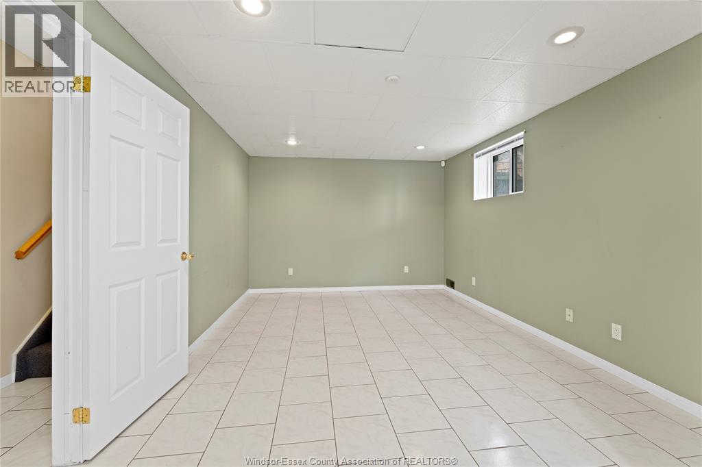 1712 Lesperance, Tecumseh, Ontario  N8N 1Y3 - Photo 23 - 26003629