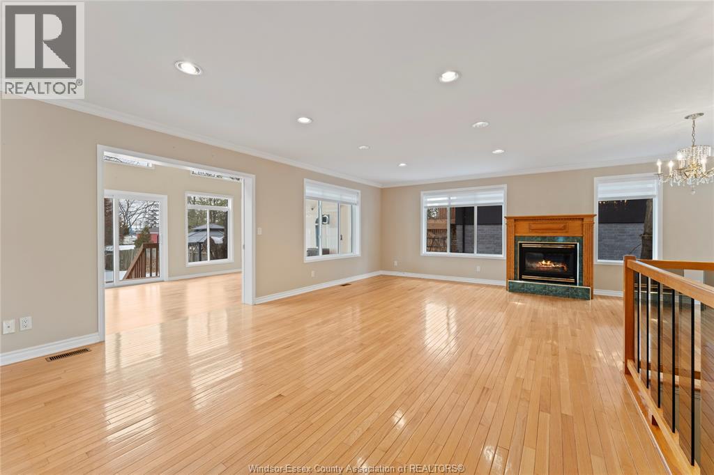 1712 Lesperance, Tecumseh, Ontario  N8N 1Y3 - Photo 5 - 26003629