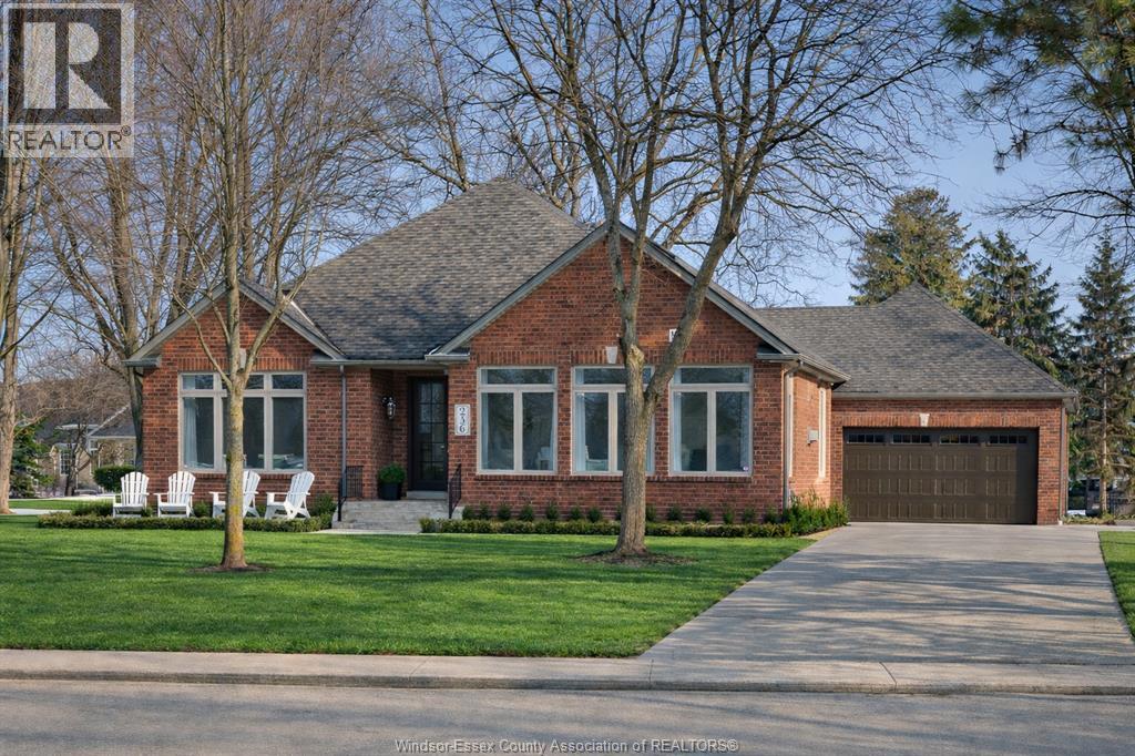256 PENTILLY ROAD, Tecumseh, Ontario
