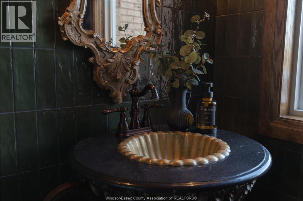 233 Old Tecumseh, Lakeshore, Ontario  N8N 3S9 - Photo 21 - 26003703