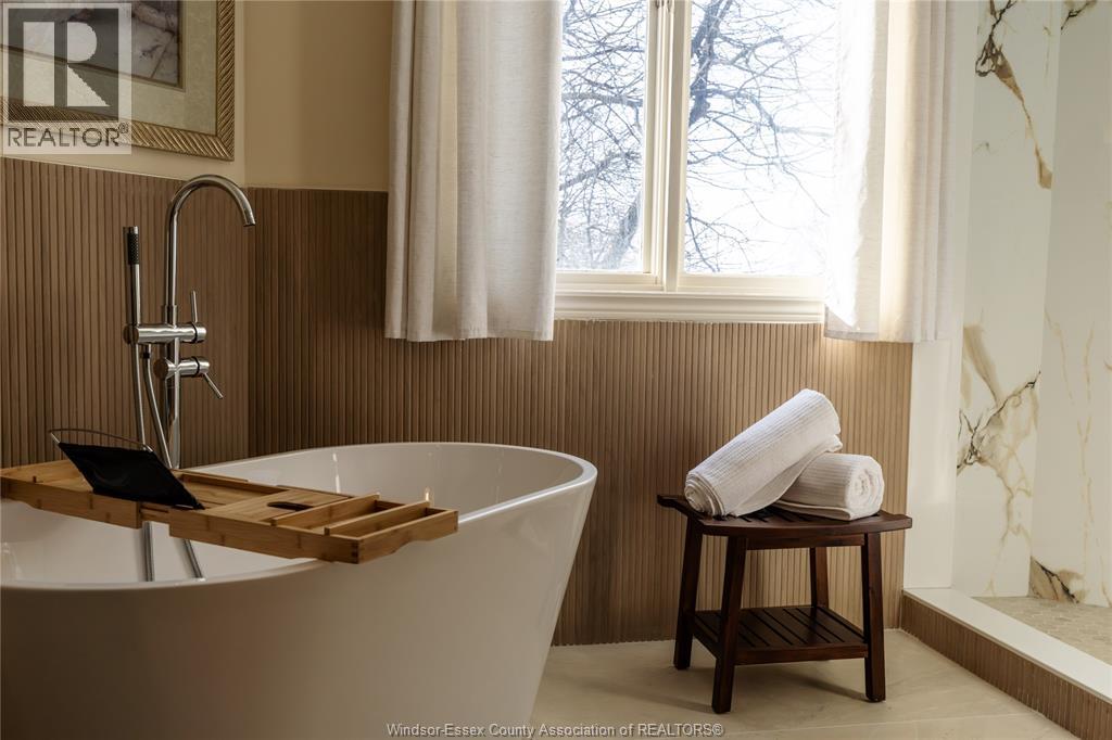 233 Old Tecumseh, Lakeshore, Ontario  N8N 3S9 - Photo 30 - 26003703