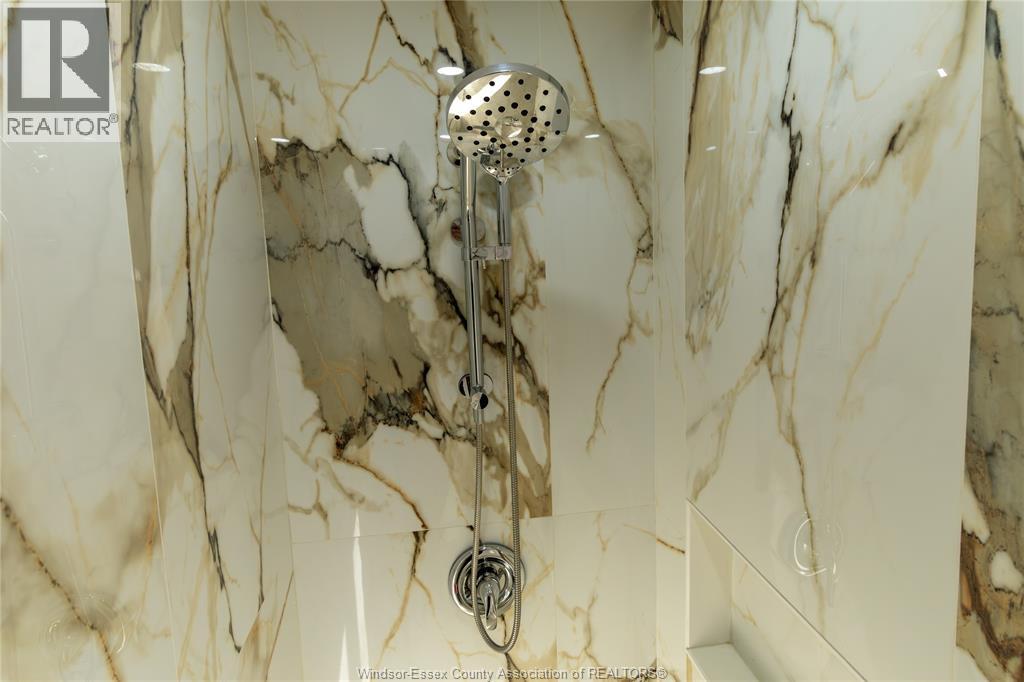 233 Old Tecumseh, Lakeshore, Ontario  N8N 3S9 - Photo 31 - 26003703