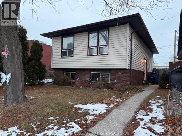 816 Dawson Road, Windsor, Ontario  N8Y 4A2 - Photo 1 - 26003765