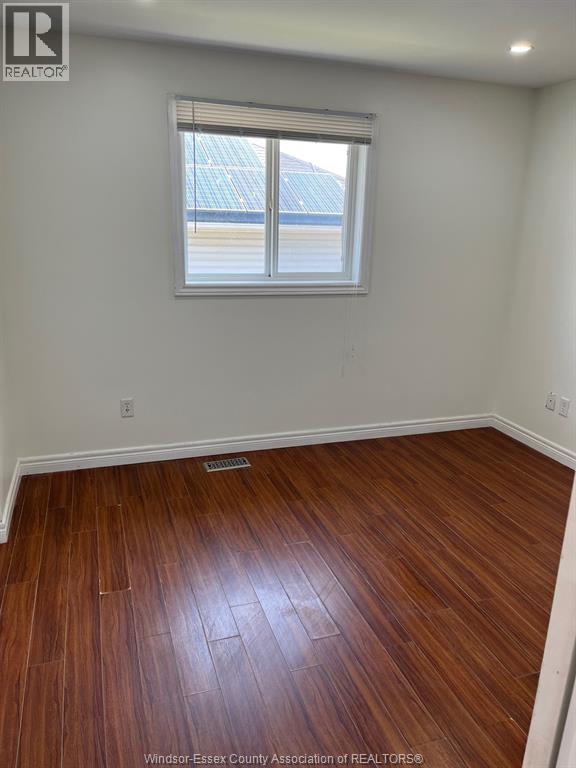 3726 Holburn, Windsor, Ontario  N9E 4S9 - Photo 5 - 26003805