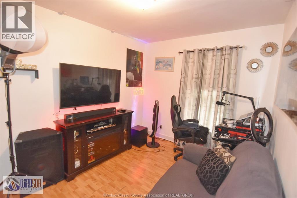 1453 Wyandotte Street East, Windsor, Ontario  N9A 3L1 - Photo 23 - 26003810