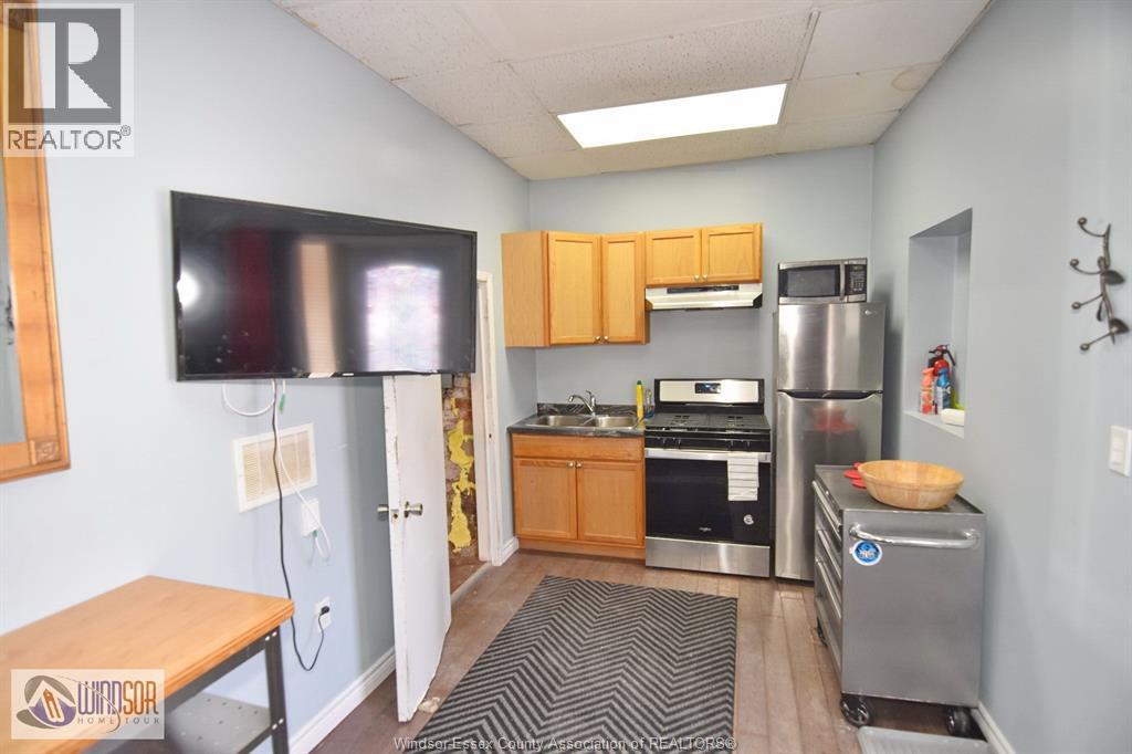 1453 Wyandotte Street East, Windsor, Ontario  N9A 3L1 - Photo 7 - 26003810