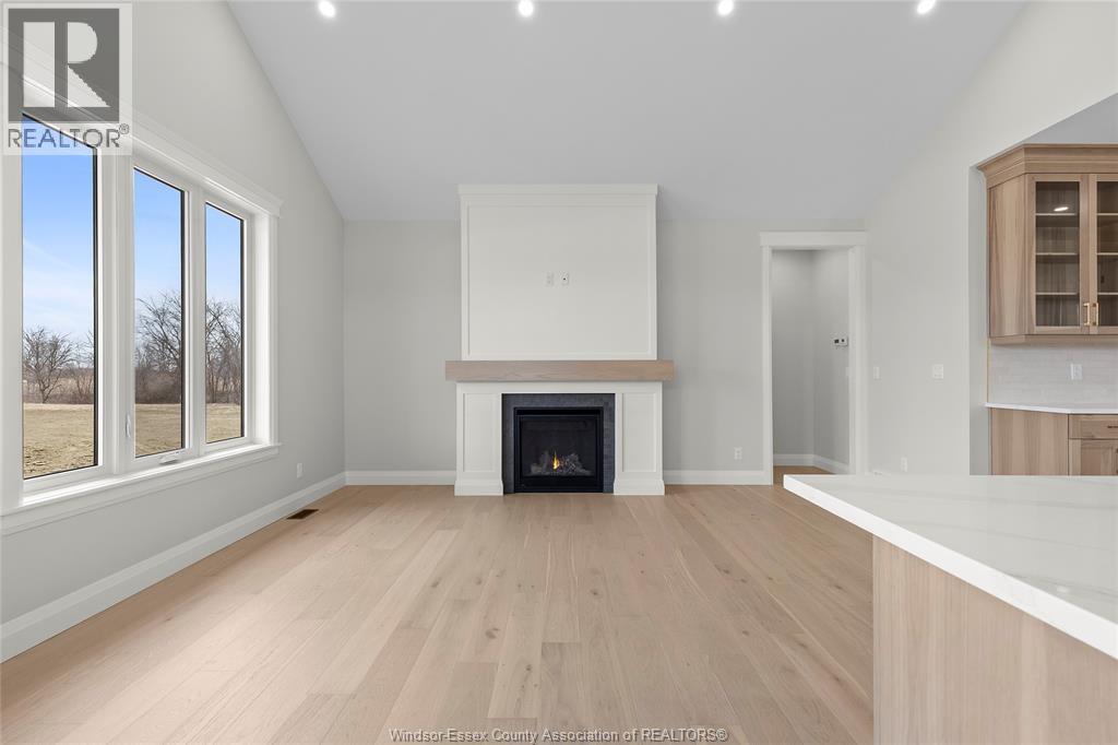 516 Orsini, Lakeshore, Ontario  N0R 1A0 - Photo 5 - 26003854