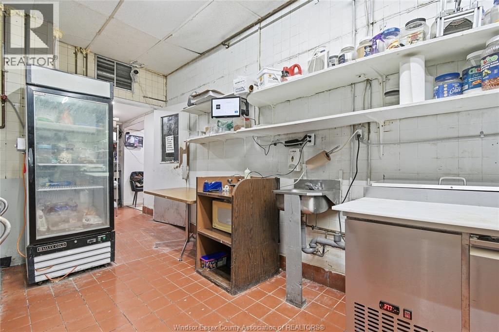 1457 University Avenue, Windsor, Ontario  N9B 1B8 - Photo 8 - 26003902