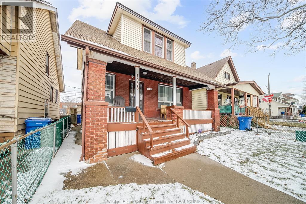 1088 Hickory, Windsor, Ontario  N8Y 3S1 - Photo 2 - 26003788