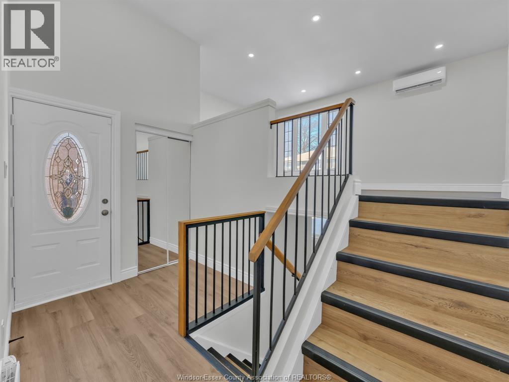 8428 Darlington, Windsor, Ontario  N8S 4M2 - Photo 2 - 26003953