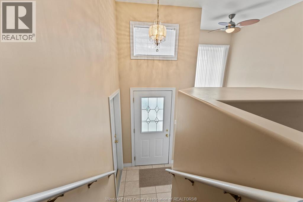 2538 Duneshill, Windsor, Ontario  N8P 1Y2 - Photo 4 - 26003959