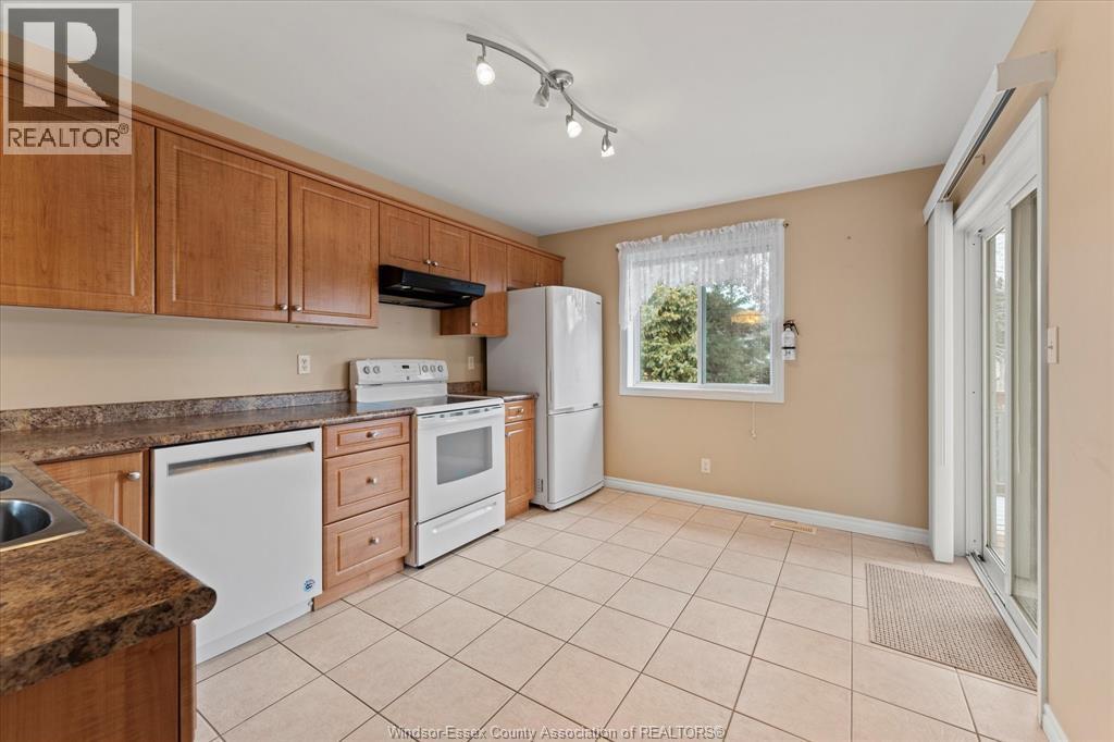 2538 Duneshill, Windsor, Ontario  N8P 1Y2 - Photo 9 - 26003959