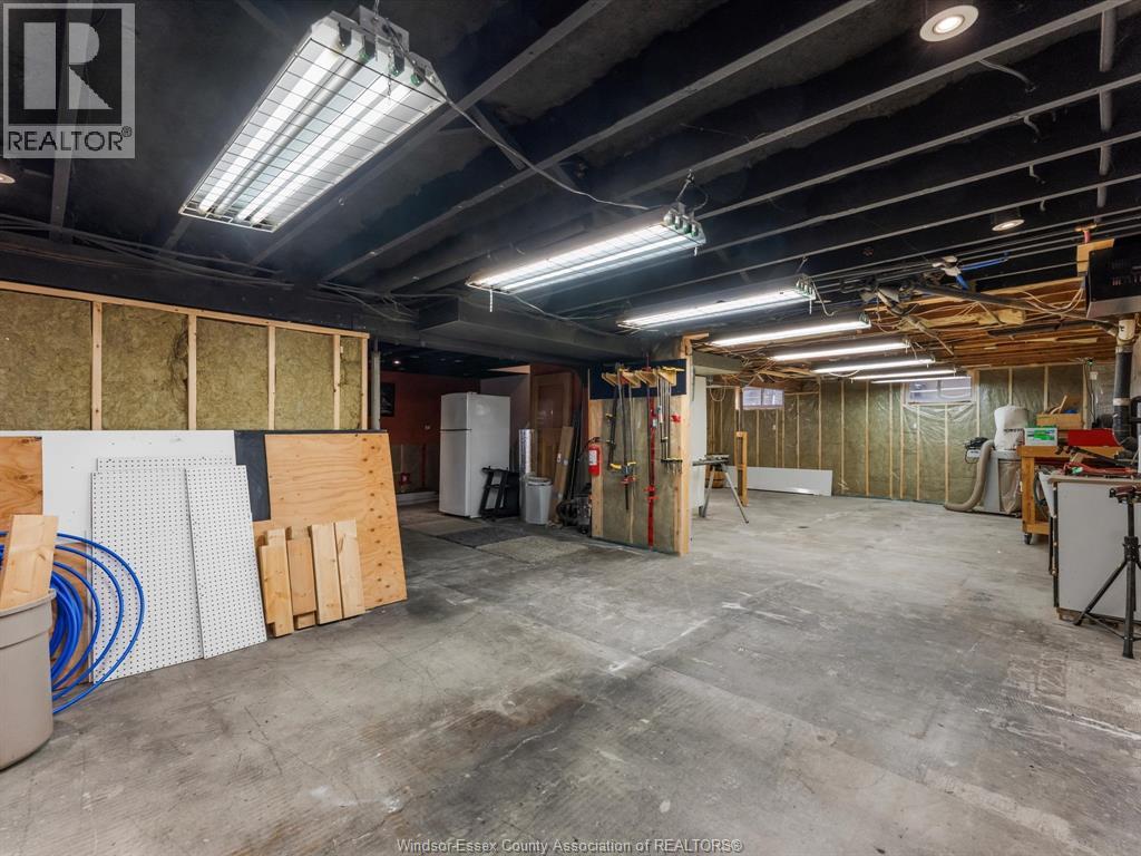 1875 Lansing, Windsor, Ontario  N9E 3S4 - Photo 28 - 26003950