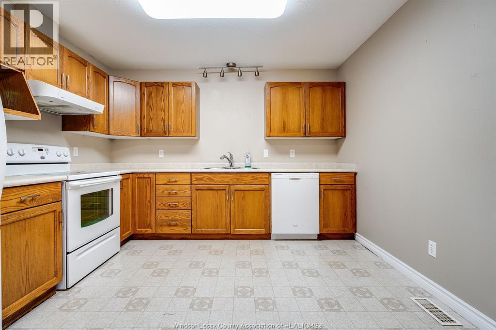 54a Queen Street South, Tilbury, Ontario  N0P 2L0 - Photo 6 - 26003986