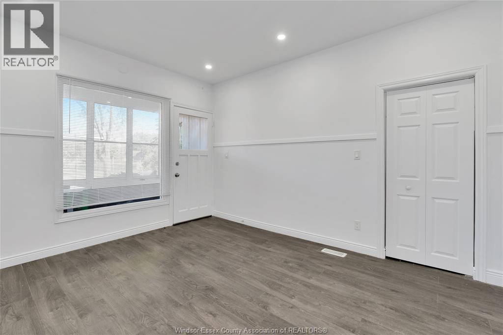 437 Karl Place, Windsor, Ontario  N9A 5W2 - Photo 6 - 26004001