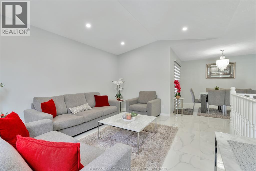 3725 Irongate, Windsor, Ontario  N8W 5T3 - Photo 5 - 26004006