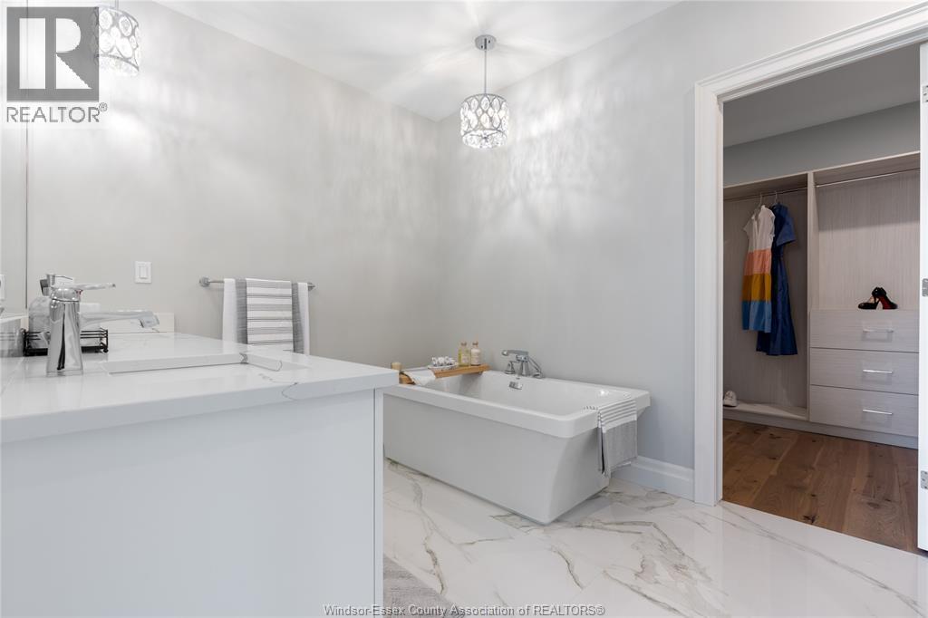 948 St. Jude Court, Windsor, Ontario  N9G 0B7 - Photo 15 - 26004034