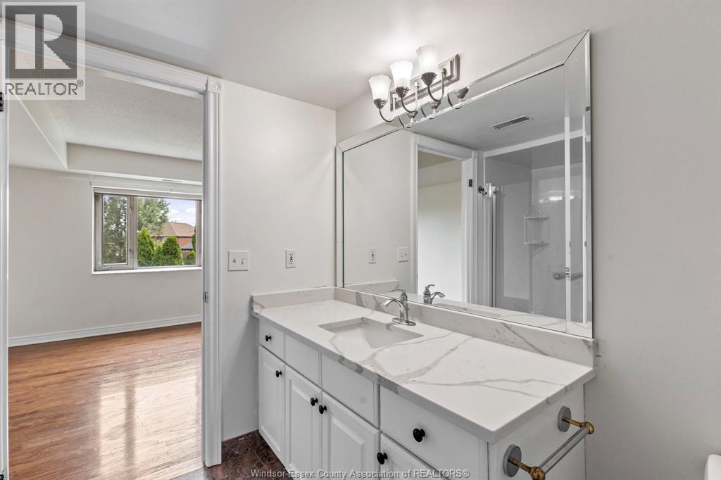 320 Village Grove Unit# 204, Tecumseh, Ontario  N8N 4X7 - Photo 16 - 26004135