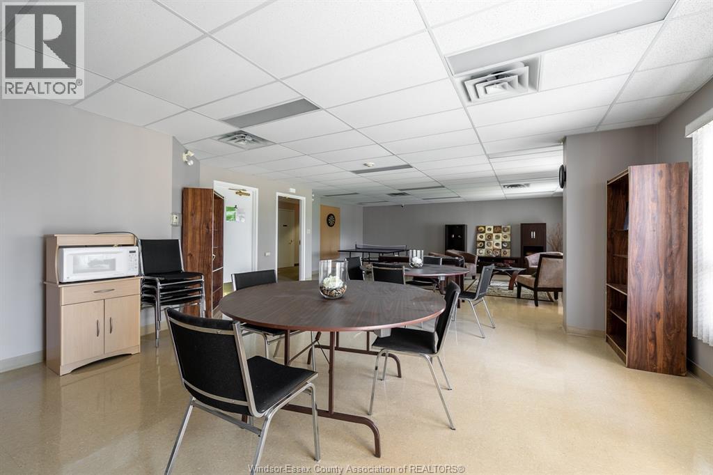 320 Village Grove Unit# 204, Tecumseh, Ontario  N8N 4X7 - Photo 23 - 26004135