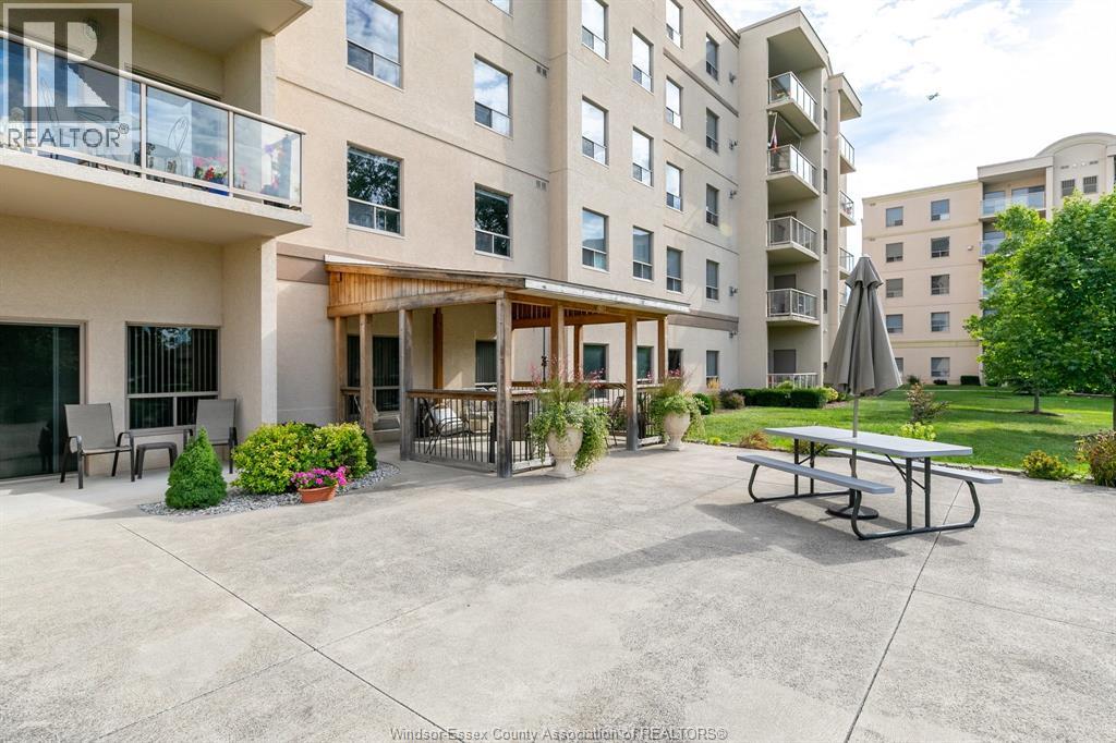 320 Village Grove Unit# 204, Tecumseh, Ontario  N8N 4X7 - Photo 28 - 26004135