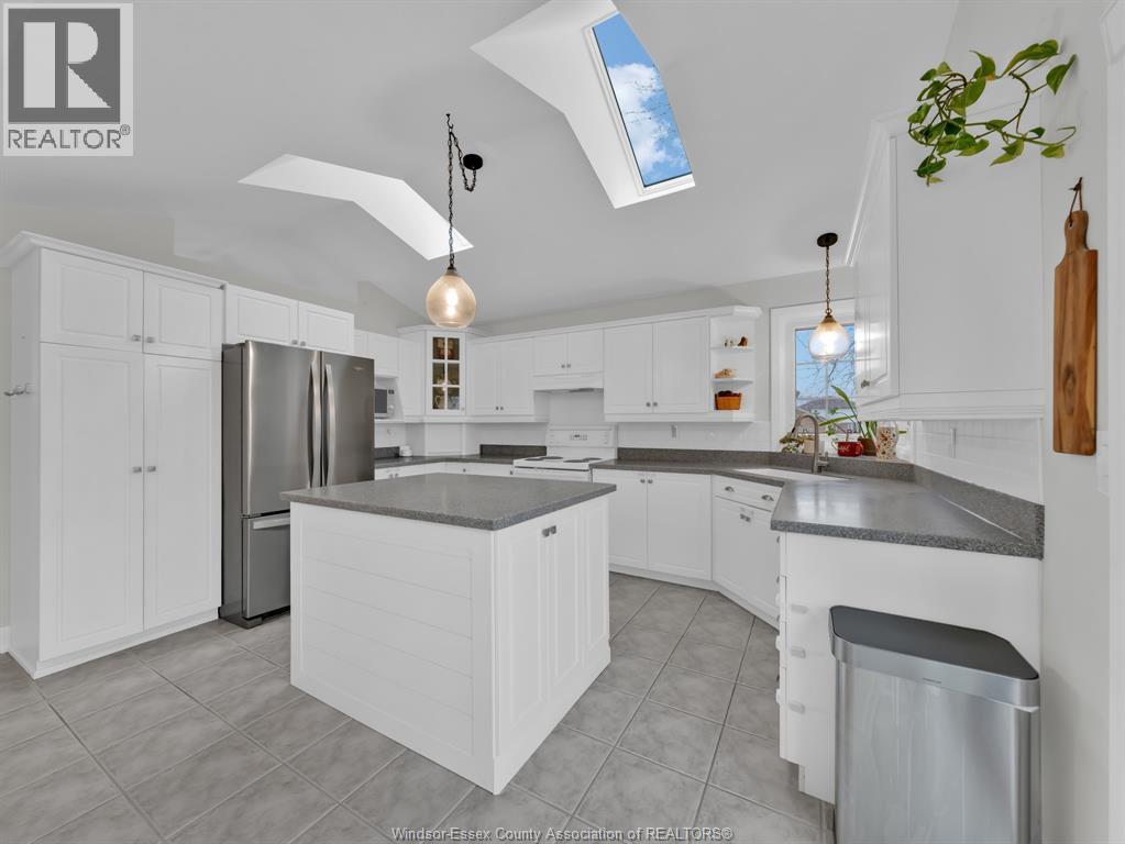 13090 Parkland Crescent, Tecumseh, Ontario  N8N 4V6 - Photo 12 - 26004133