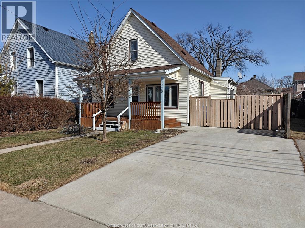 920 LILLIAN, Windsor, Ontario