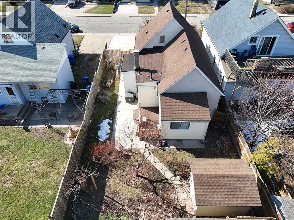 920 Lillian, Windsor, Ontario  N9A 1V5 - Photo 8 - 26004128