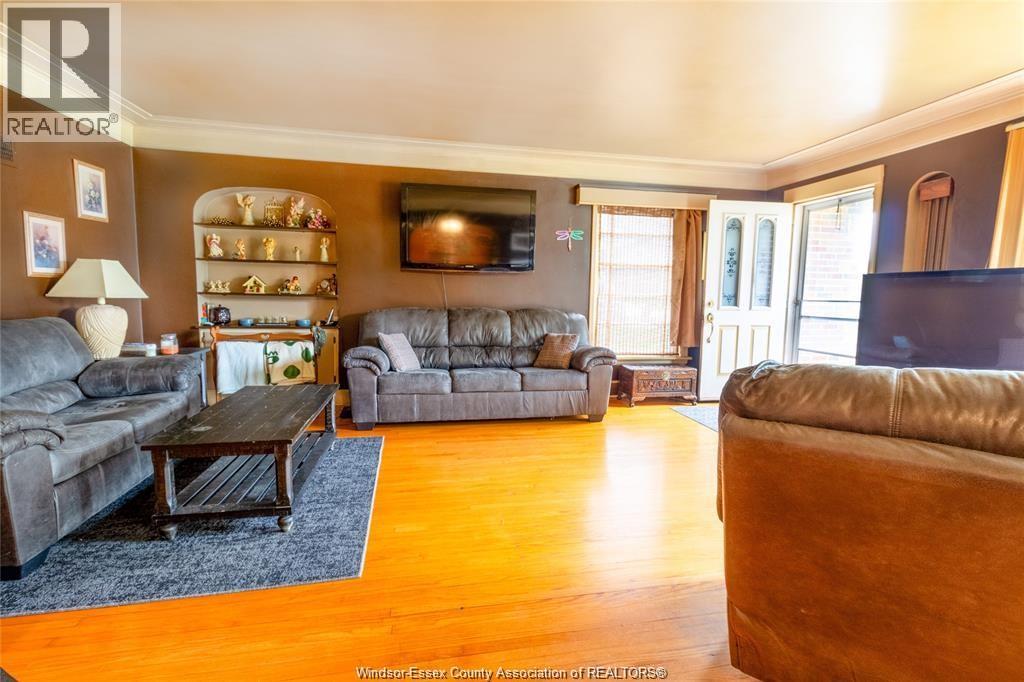 153 Talbot Street West, Leamington, Ontario  N8H 1N2 - Photo 6 - 26004165