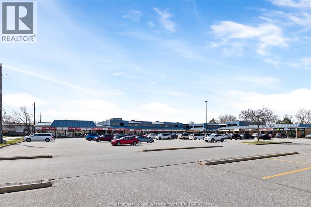 7605 TECUMSEH ROAD East, Windsor, Ontario