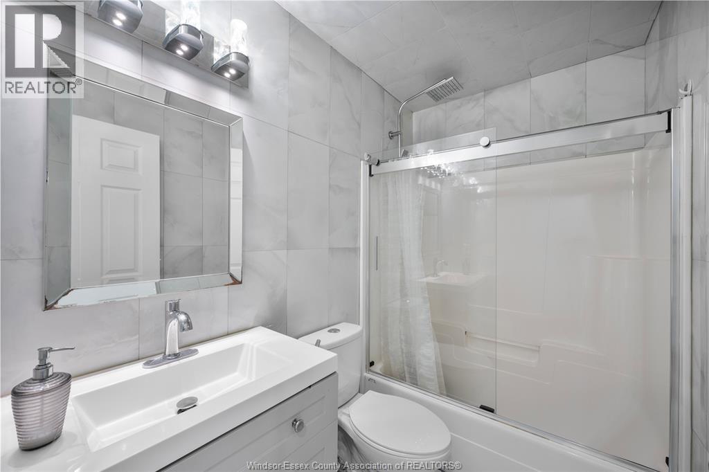 4477 Spago Cres, Windsor, Ontario  N9G 2Z6 - Photo 15 - 26004191