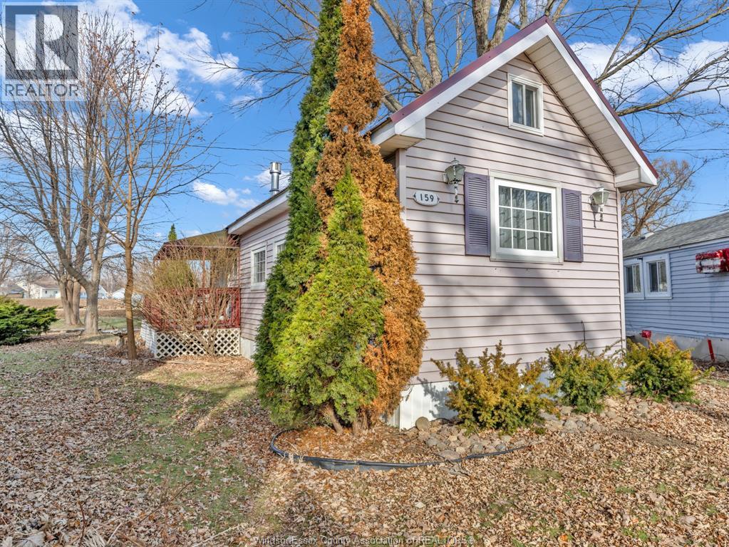 159 Ambassador Beach Road, Colchester, Ontario  N0R 1G0 - Photo 4 - 26004291