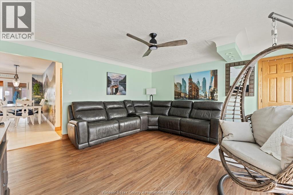 22 Roger Street, Leamington, Ontario  N8H 3N9 - Photo 3 - 26004289
