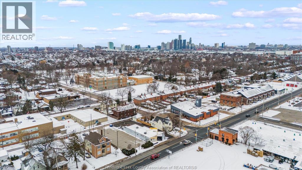 1092 Monmouth, Windsor, Ontario  N8Y 3L7 - Photo 36 - 26004253