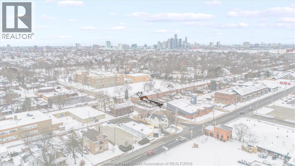 1092 Monmouth, Windsor, Ontario  N8Y 3L7 - Photo 37 - 26004253