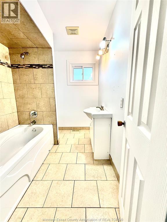 198 Superior Unit# Main, Lasalle, Ontario  N9J 1H3 - Photo 14 - 26000550