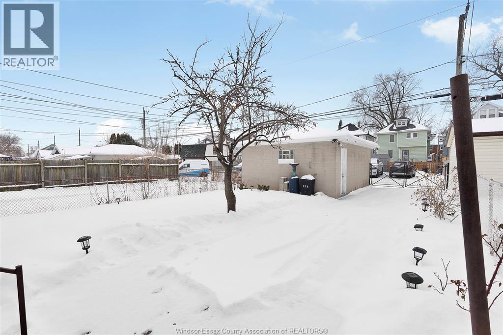 907 Gladstone Avenue Unit# Main, Windsor, Ontario  N9A 2R5 - Photo 22 - 26004257