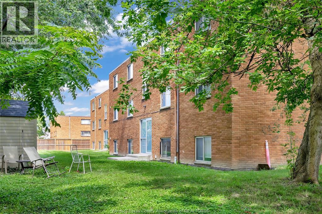 2490 Rivard Avenue Unit# 7, Windsor, Ontario  N8T 2H2 - Photo 16 - 26004275