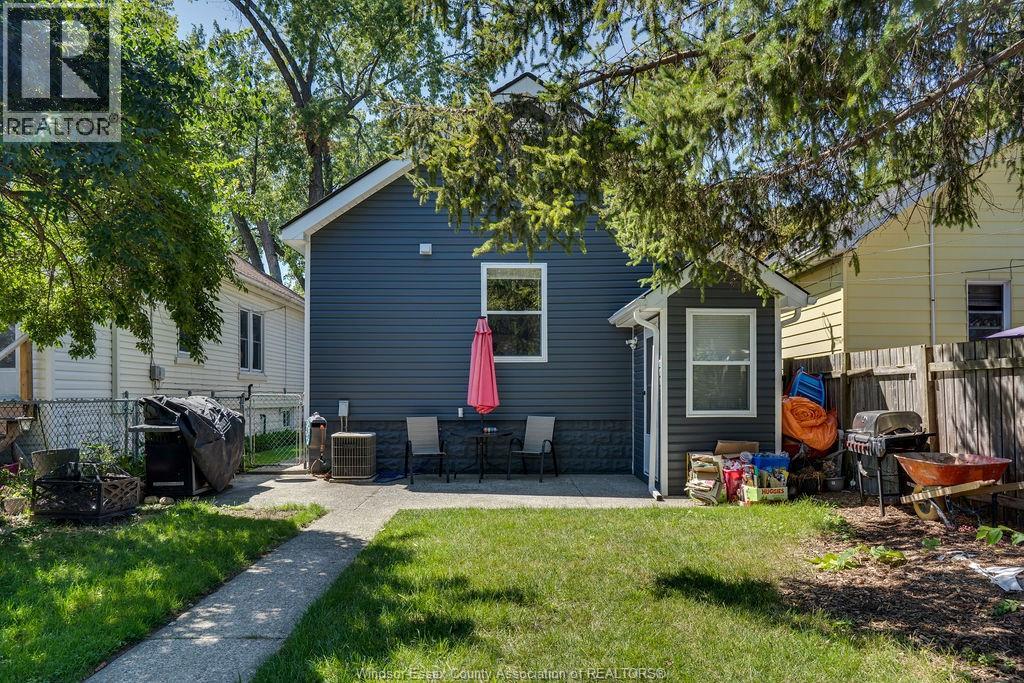 1154 Gladstone, Windsor, Ontario  N9A 2S1 - Photo 18 - 26004330