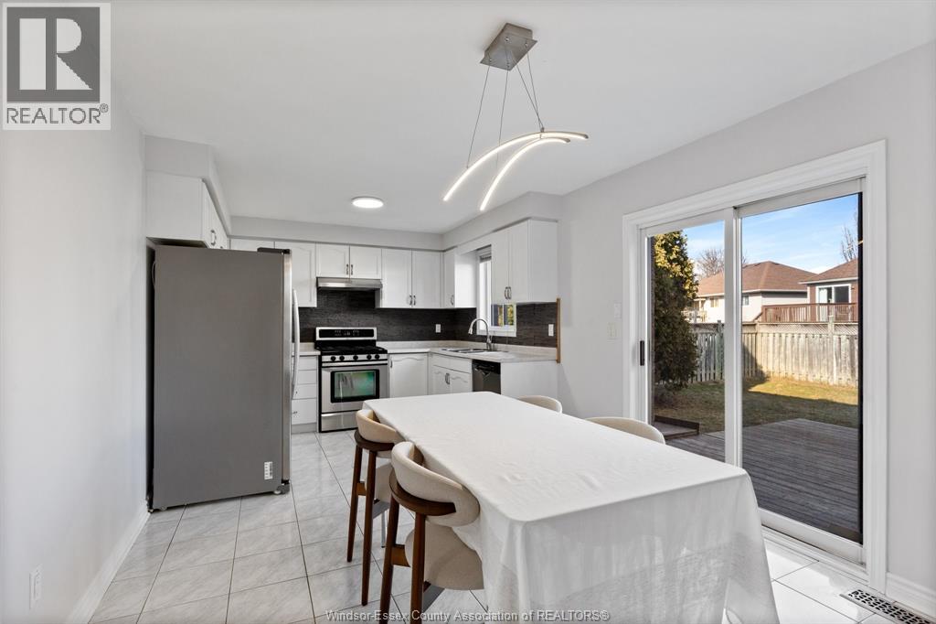 182 Eveleigh, Windsor, Ontario  N9E 4M3 - Photo 9 - 26004322