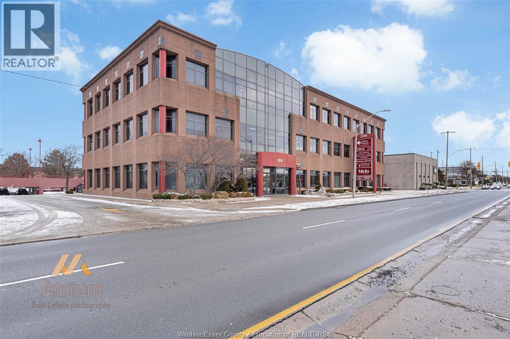 2510 OUELLETTE Unit# 204 B, Windsor, Ontario