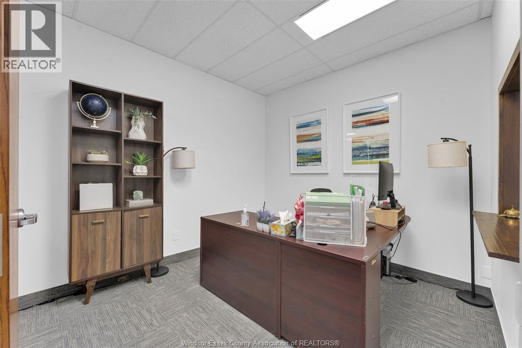 2510 Ouellette Unit# 204 B, Windsor, Ontario  N8X 1L4 - Photo 7 - 26004329